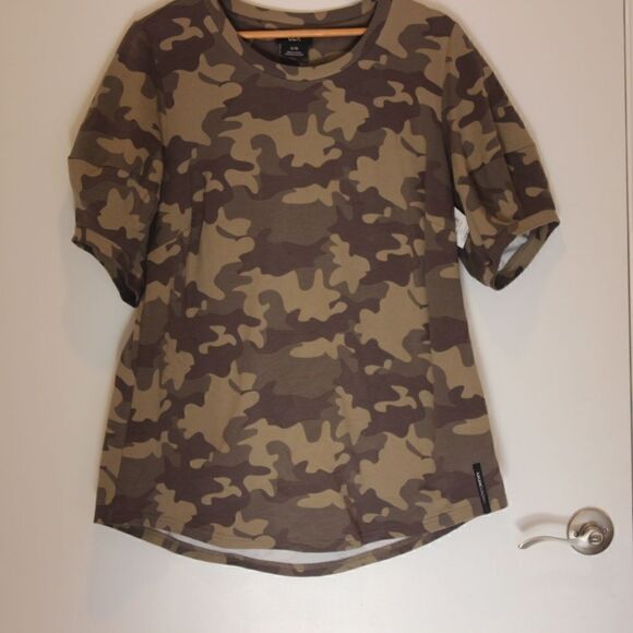 NEW CCX Camu Short Sleeve Tee Women 16 - Picture 5 of 12